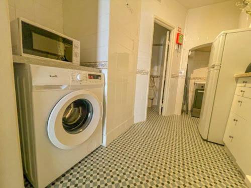Historical Bica - 3 Bedroom Apartment Лиссабон Экстерьер фото